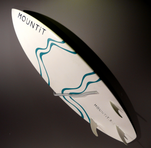 The Surfboard can be Mount to the wall by MOUNTiT. Can displays any board in multiple ways up off the ground, easy to use & install with only two screws. One of kind with a piont of diffences with it display way, Molble